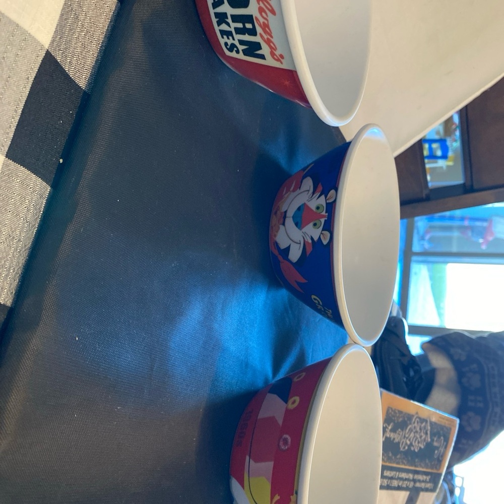 Kellogg's Tony the Tiger Cereal Bowls Set